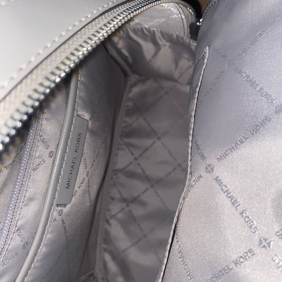 Michael Kors backpack - Picture 2 of 5